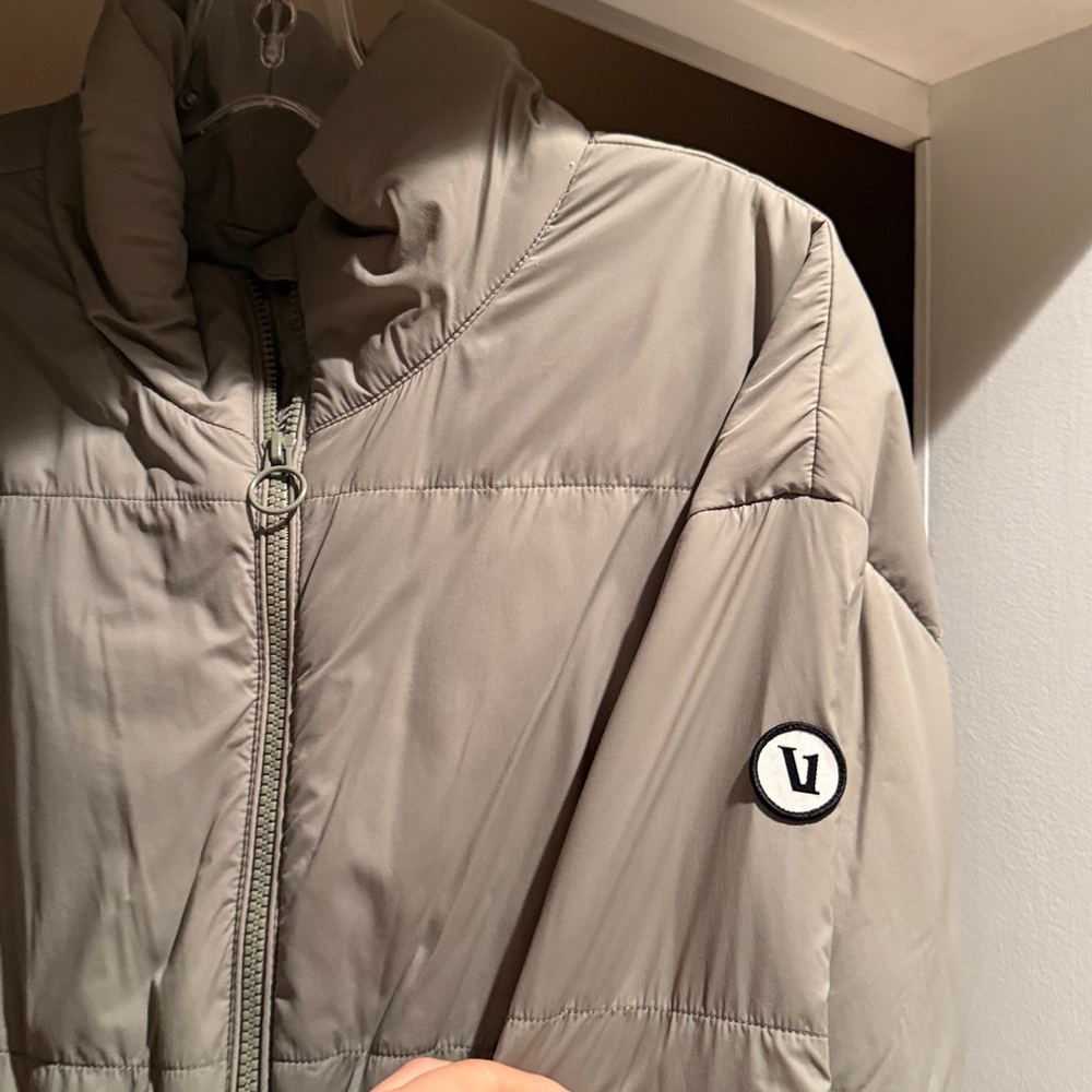 Vuori Sage Green Lightweight Jacket - Picture 6 of 6